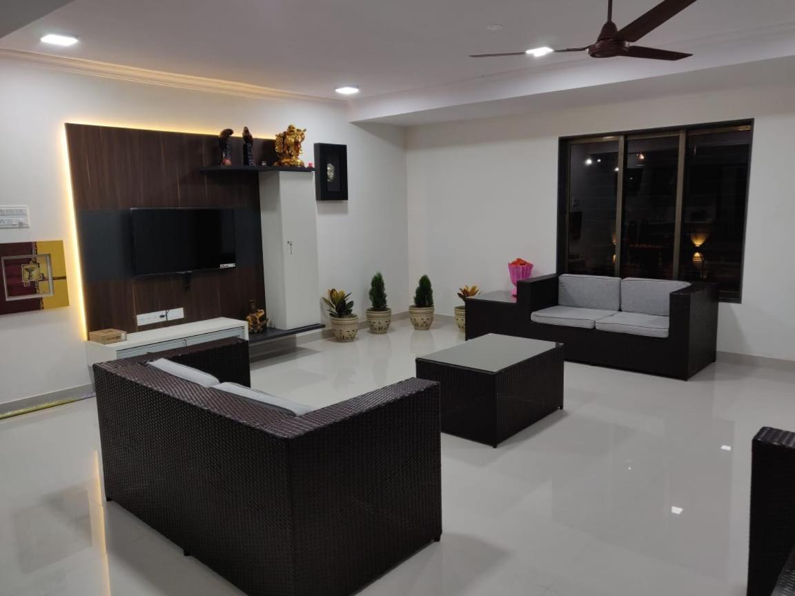 Saj Villa