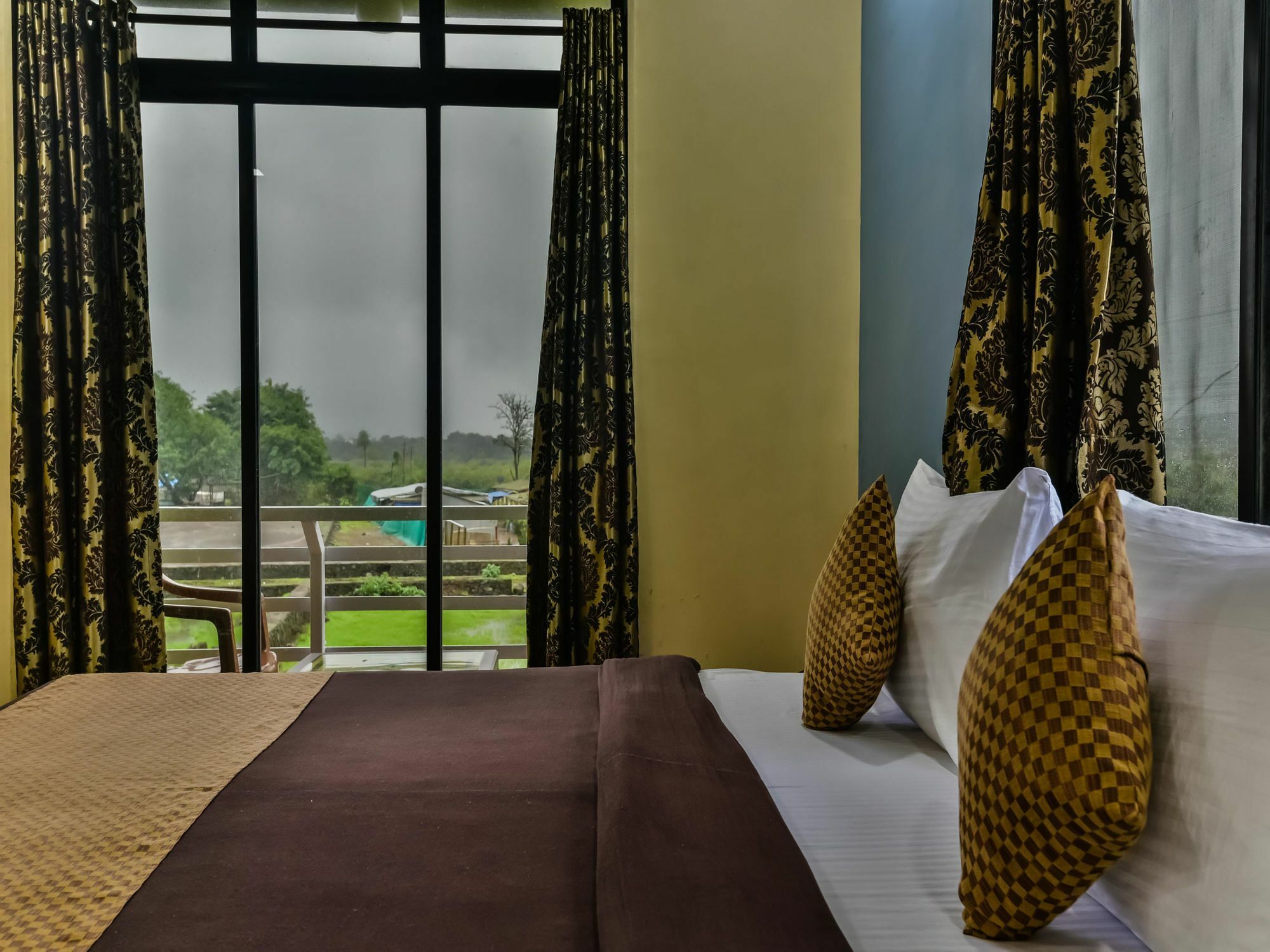 Oyo 5744 Elegance By Inspire 4*