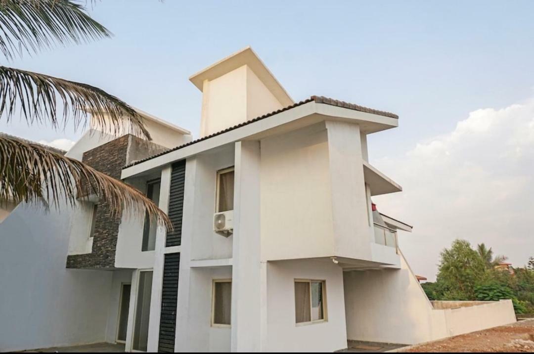 Aum With Pool Villa Lonavala