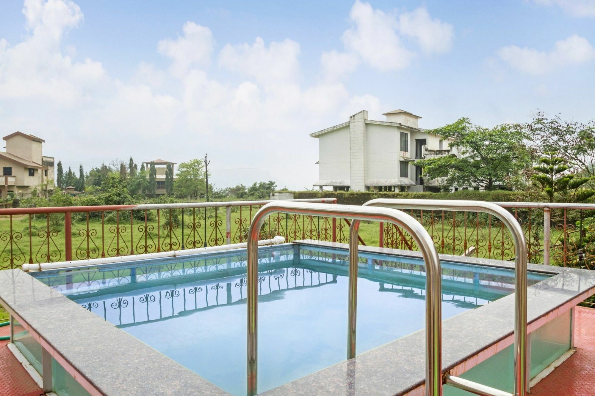 Guesthouser 5 Bhk 6931