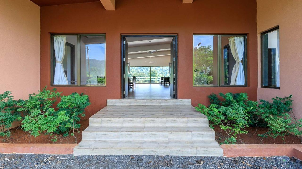Stayvista's Shivom 3 - A Serene Escape With Views Of The Valley And