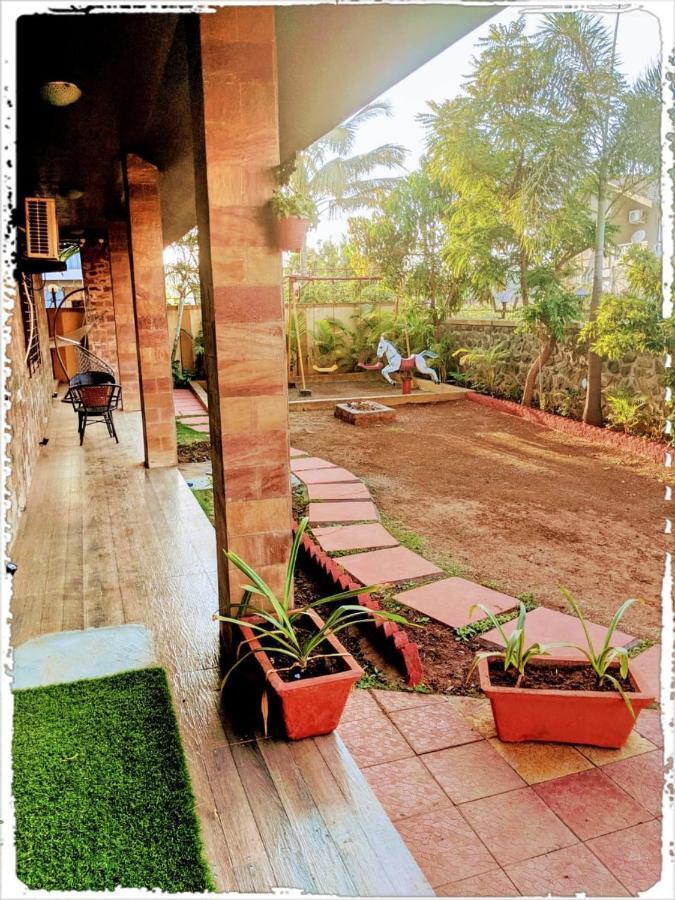 Ivy Orchids - Villa Lonavala