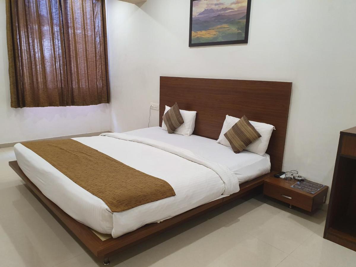 Montana Hotel Lonavala